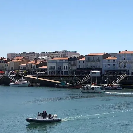 3 Bedroom Les Sables D'olonne House *